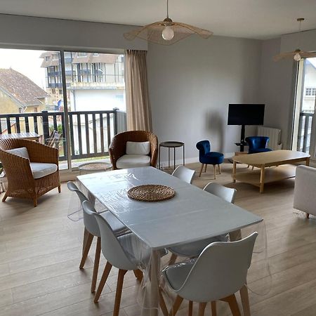 Appartement 65M2 Avec Balcon Vues Partielles Mer A 150M De La Plage Et Centre, Wifi Et Parking Prive Блонвил-сюр-Мер Екстериор снимка