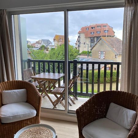 Appartement 65M2 Avec Balcon Vues Partielles Mer A 150M De La Plage Et Centre, Wifi Et Parking Prive Блонвил-сюр-Мер Екстериор снимка