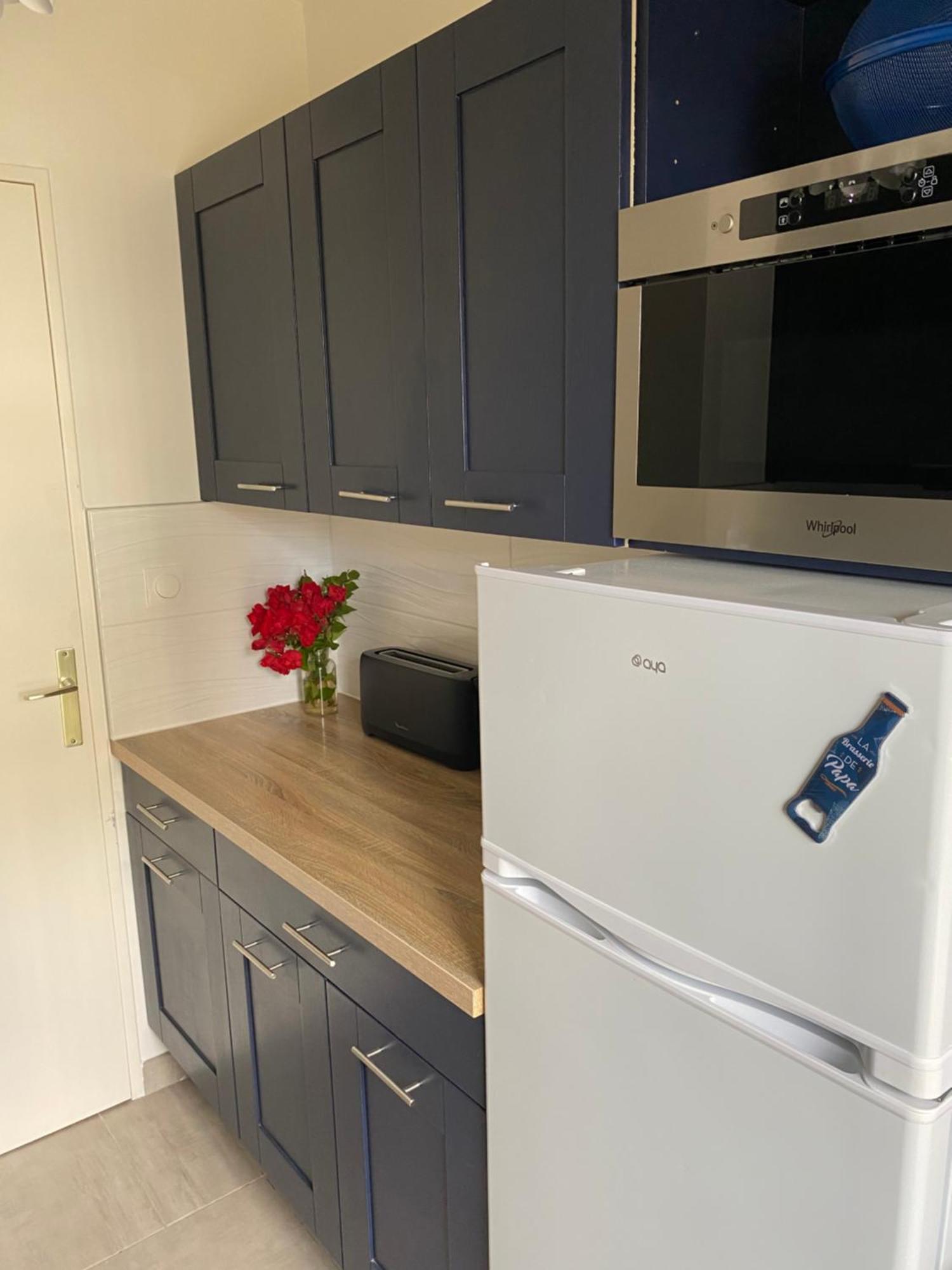 Appartement 65M2 Avec Balcon Vues Partielles Mer A 150M De La Plage Et Centre, Wifi Et Parking Prive Блонвил-сюр-Мер Екстериор снимка