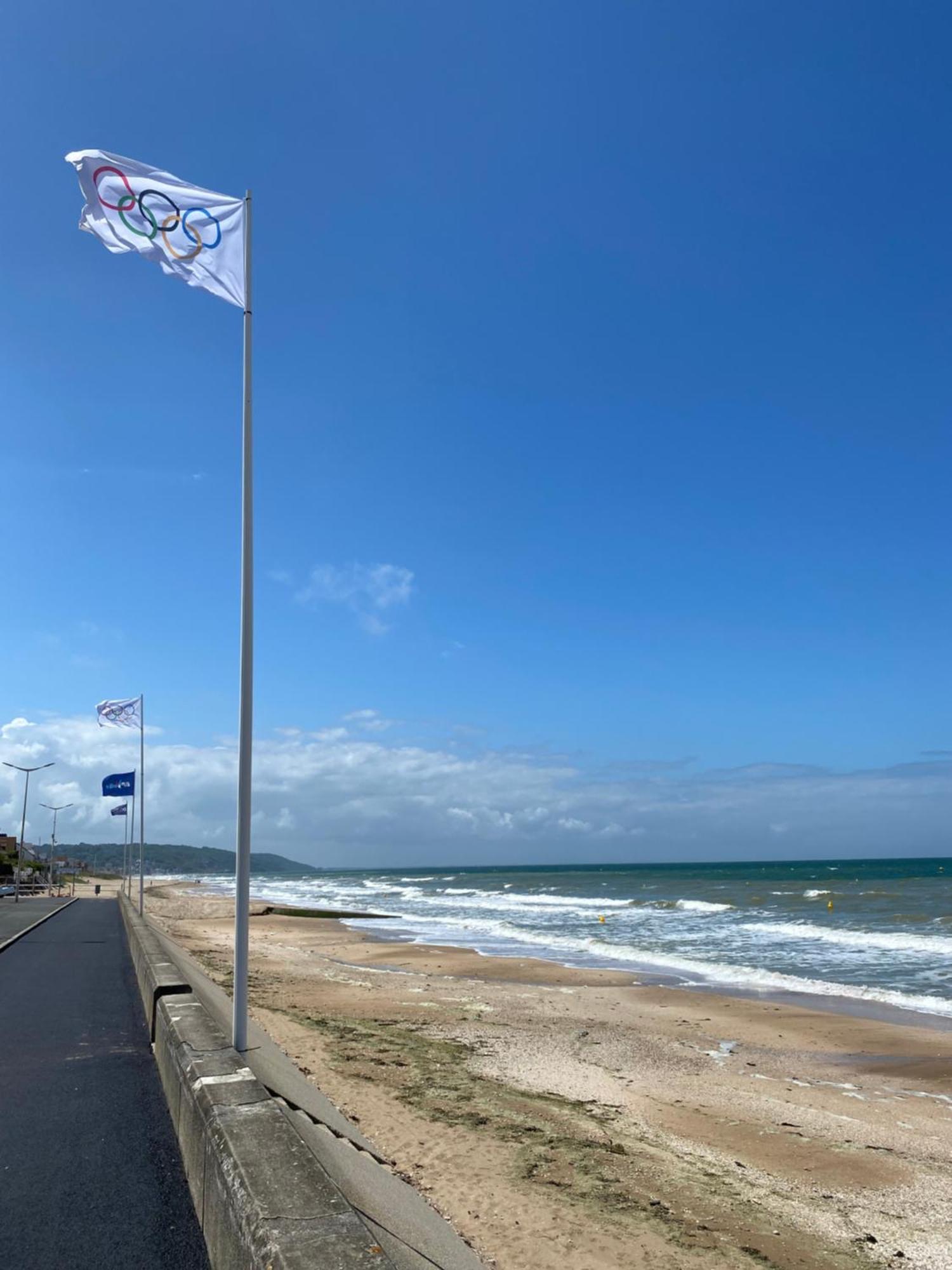 Appartement 65M2 Avec Balcon Vues Partielles Mer A 150M De La Plage Et Centre, Wifi Et Parking Prive Блонвил-сюр-Мер Екстериор снимка